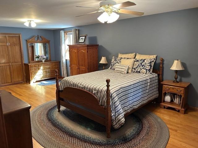 19 Rheault Cir, Leominster, MA 01453