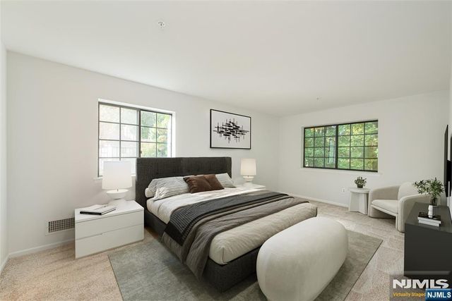 1102 Faulkner Court, Mahwah, NJ 07430