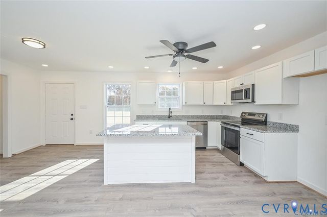 27003 Slash Pine Cir, Ruther Glen, VA 22546