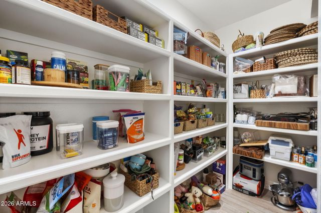 221 W MORTEN Avenue, Phoenix, AZ 85021