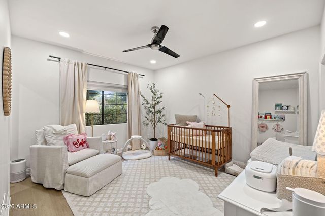 221 W MORTEN Avenue, Phoenix, AZ 85021