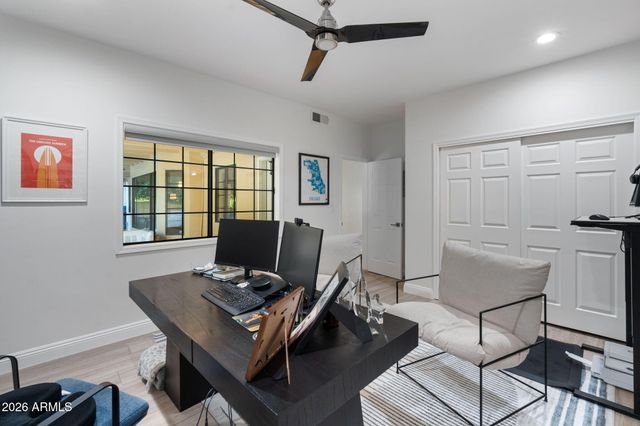 221 W MORTEN Avenue, Phoenix, AZ 85021