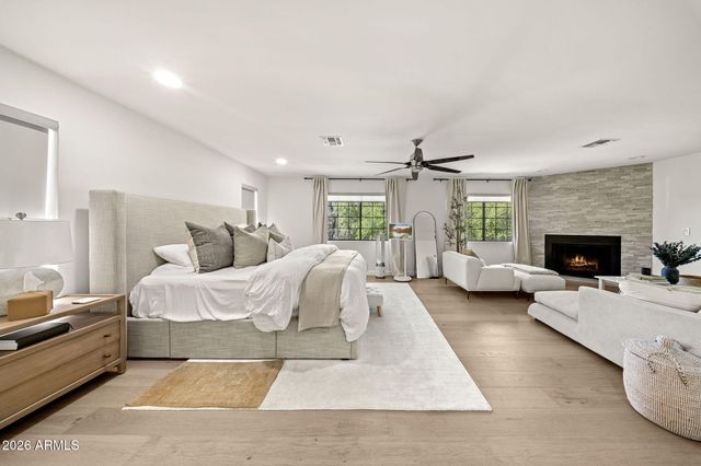 221 W MORTEN Avenue, Phoenix, AZ 85021