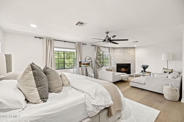 221 W MORTEN Avenue, Phoenix, AZ 85021