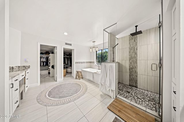 221 W MORTEN Avenue, Phoenix, AZ 85021