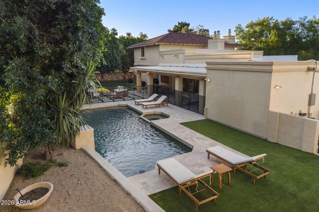 221 W MORTEN Avenue, Phoenix, AZ 85021