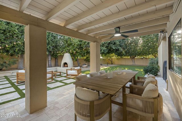 221 W MORTEN Avenue, Phoenix, AZ 85021