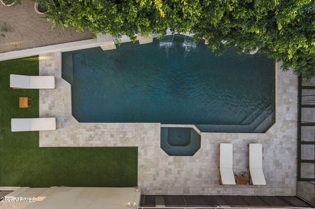 221 W MORTEN Avenue, Phoenix, AZ 85021