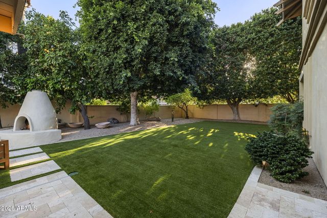 221 W MORTEN Avenue, Phoenix, AZ 85021