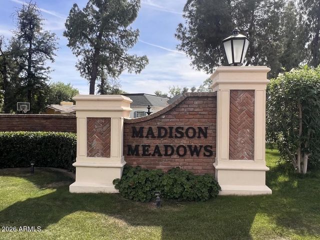 221 W MORTEN Avenue, Phoenix, AZ 85021