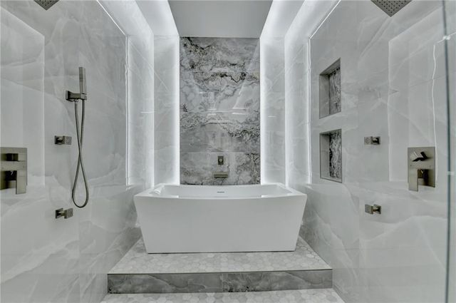 8150 Prestwick Circle, Duluth, GA 30097