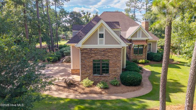 185 Red Berry Drive, Wallace, NC 28466