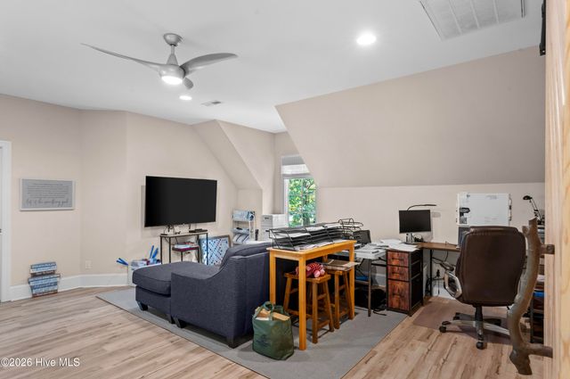 185 Red Berry Drive, Wallace, NC 28466