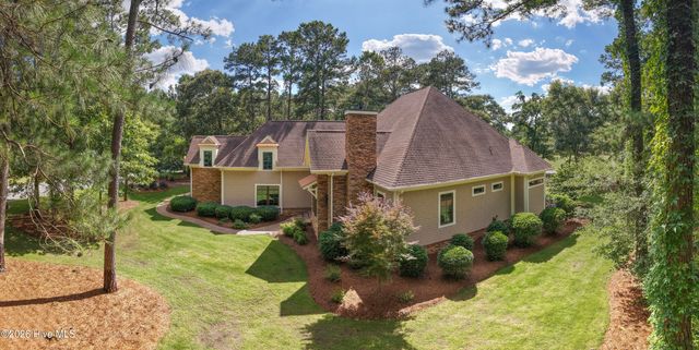 185 Red Berry Drive, Wallace, NC 28466