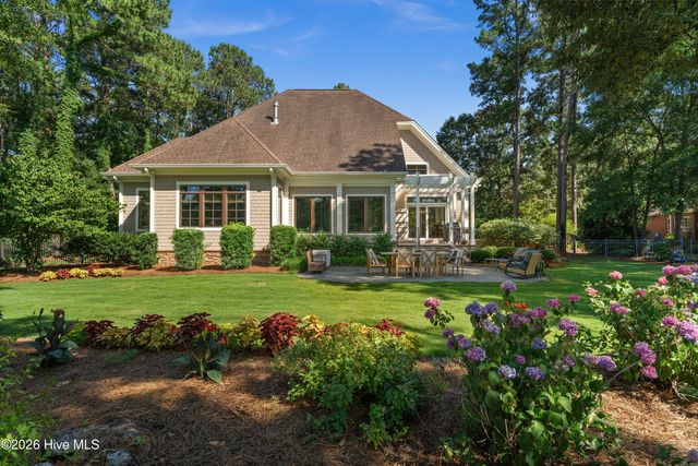 185 Red Berry Drive, Wallace, NC 28466