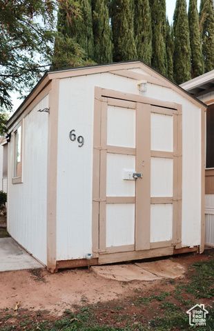 69 RED BLUFF RD, Hurricane, UT 84737