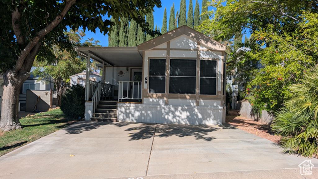 69 RED BLUFF RD, Hurricane, UT 84737