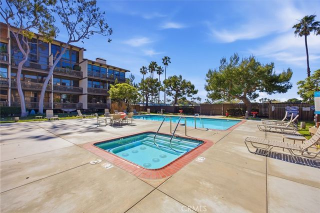 7202 Marina Pacifica Drive South S, Long Beach, CA 90803