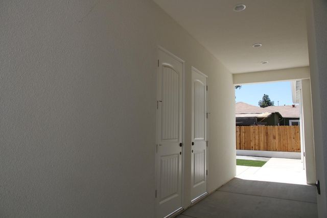 728 W Vassar, Fresno, CA 93705