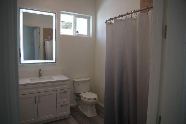 728 W Vassar, Fresno, CA 93705