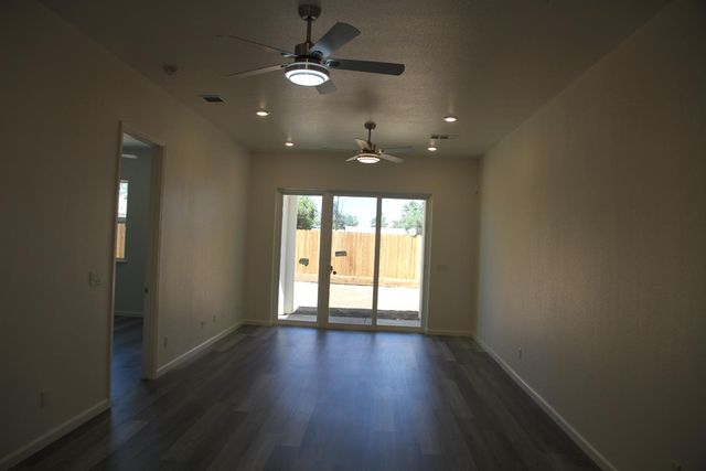 728 W Vassar, Fresno, CA 93705