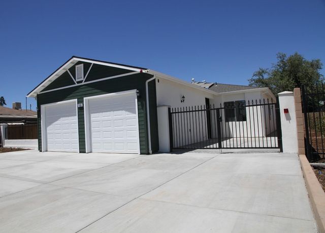 728 W Vassar, Fresno, CA 93705