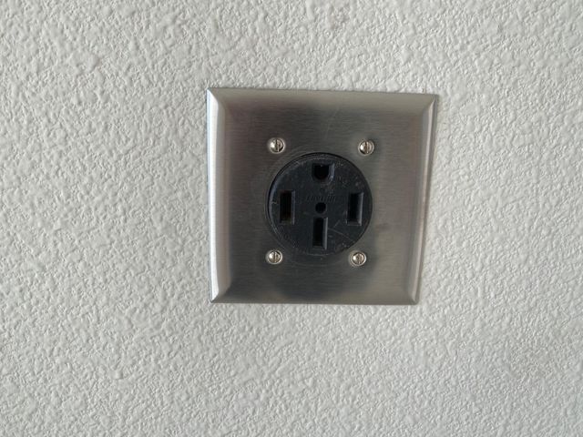 728 W Vassar, Fresno, CA 93705