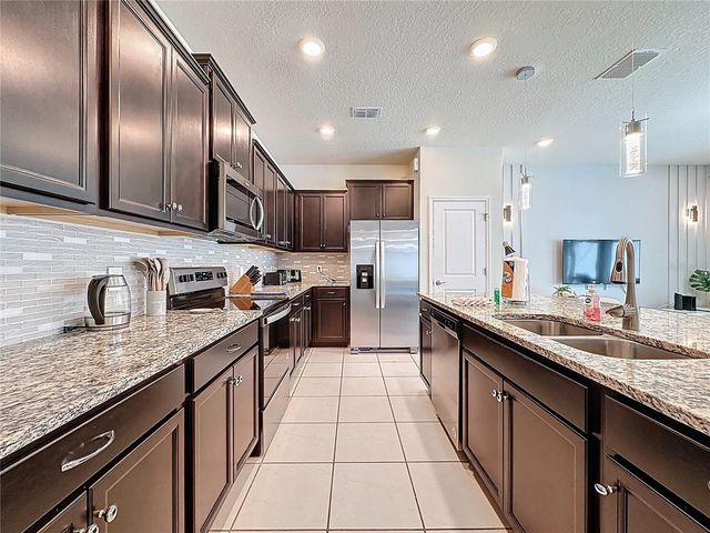 1366 LAVA TREE DRIVE, Davenport, FL 33897