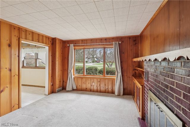 402 Yager Road, New Franklin, OH 44216