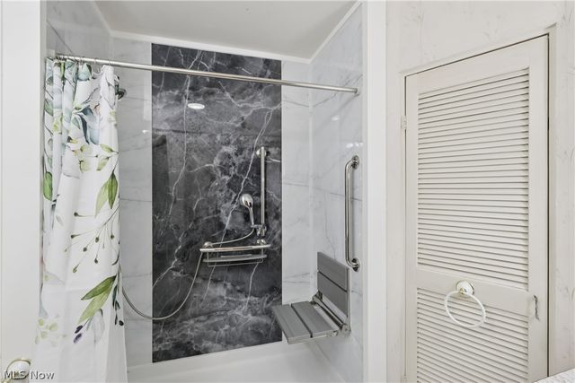 402 Yager Road, New Franklin, OH 44216