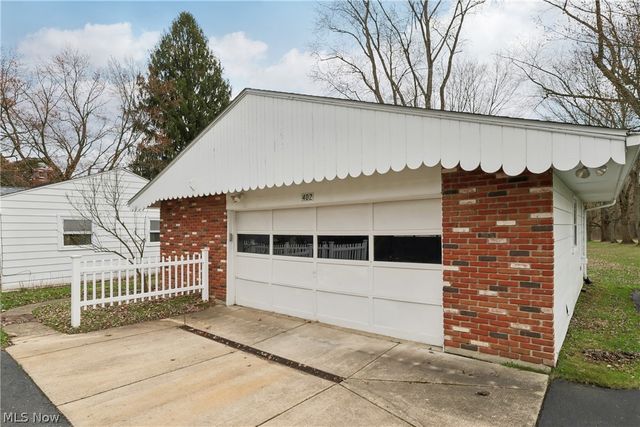402 Yager Road, New Franklin, OH 44216