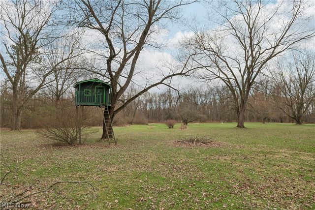 402 Yager Road, New Franklin, OH 44216