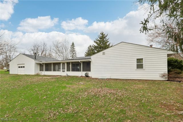 402 Yager Road, New Franklin, OH 44216