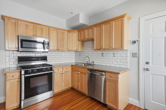 15 Juliette St 2, Boston, MA 02122