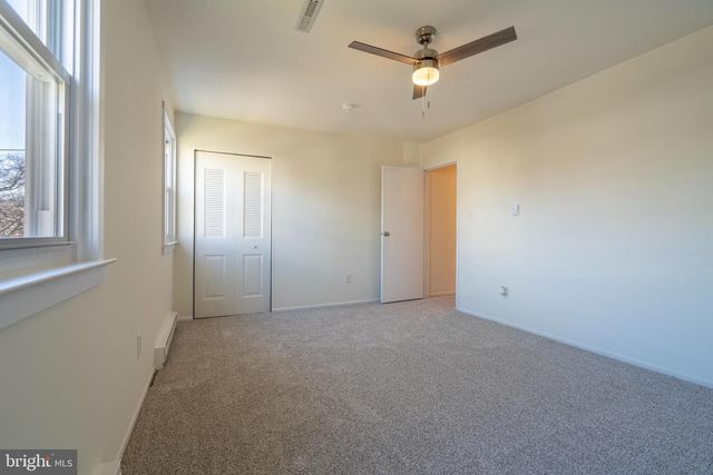 431 SEMINARY ST, Pennsburg, PA 18073