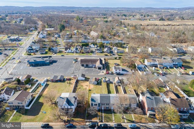 431 SEMINARY ST, Pennsburg, PA 18073