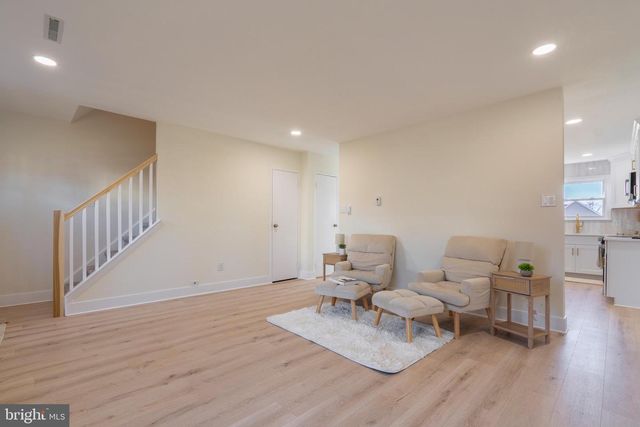 431 SEMINARY ST, Pennsburg, PA 18073