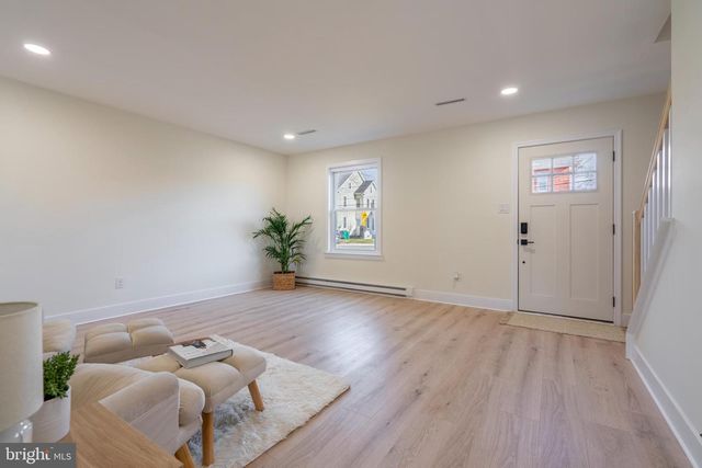 431 SEMINARY ST, Pennsburg, PA 18073