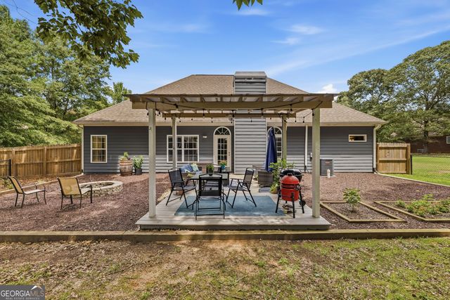 135 Clear Spring Lane, Oxford, GA 30054