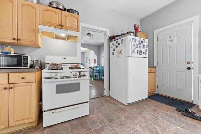 6503 24th AVENUE, Kenosha, WI 53143