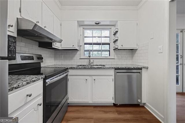 122 Woodmere Square NW, Atlanta, GA 30327