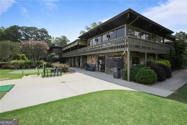 122 Woodmere Square NW, Atlanta, GA 30327