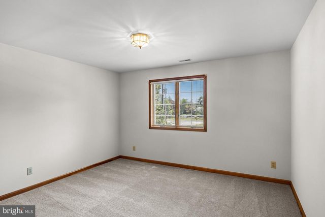 57 E CENTRAL AVE, Moorestown, NJ 08057