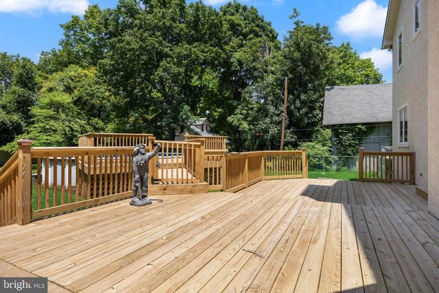 57 E CENTRAL AVE, Moorestown, NJ 08057