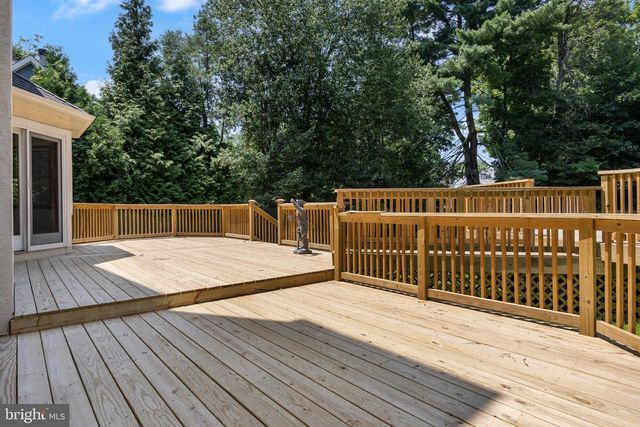 57 E CENTRAL AVE, Moorestown, NJ 08057