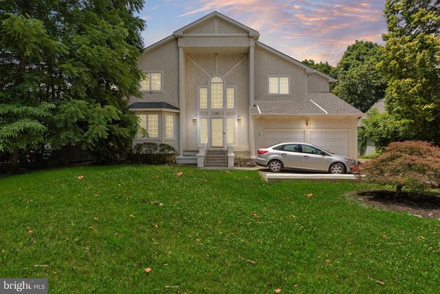 57 E CENTRAL AVE, Moorestown, NJ 08057