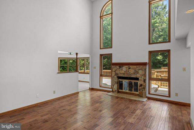57 E CENTRAL AVE, Moorestown, NJ 08057