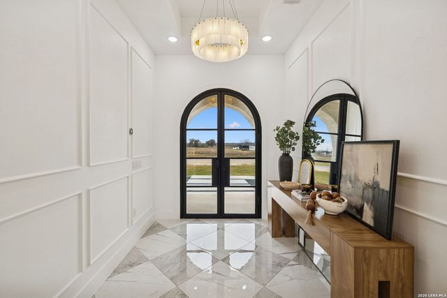 191 Hidden Ranch, Floresville, TX 78114