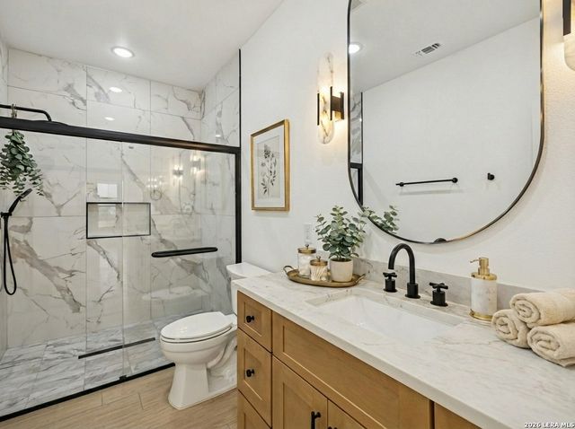 191 Hidden Ranch, Floresville, TX 78114