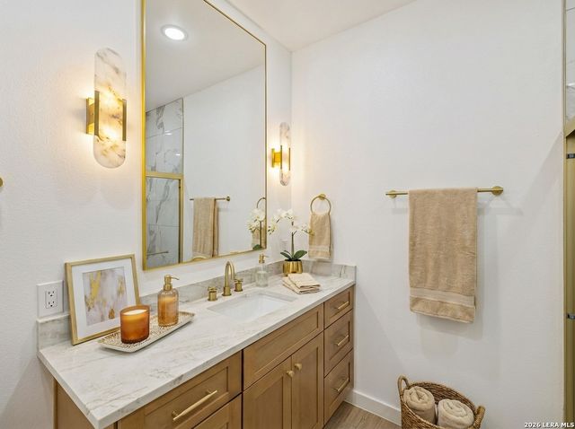 191 Hidden Ranch, Floresville, TX 78114